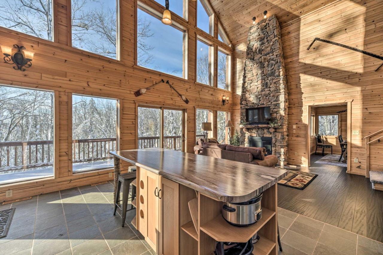 Scenic Hayward Lake View Retreat With Fire Pit Esterno foto