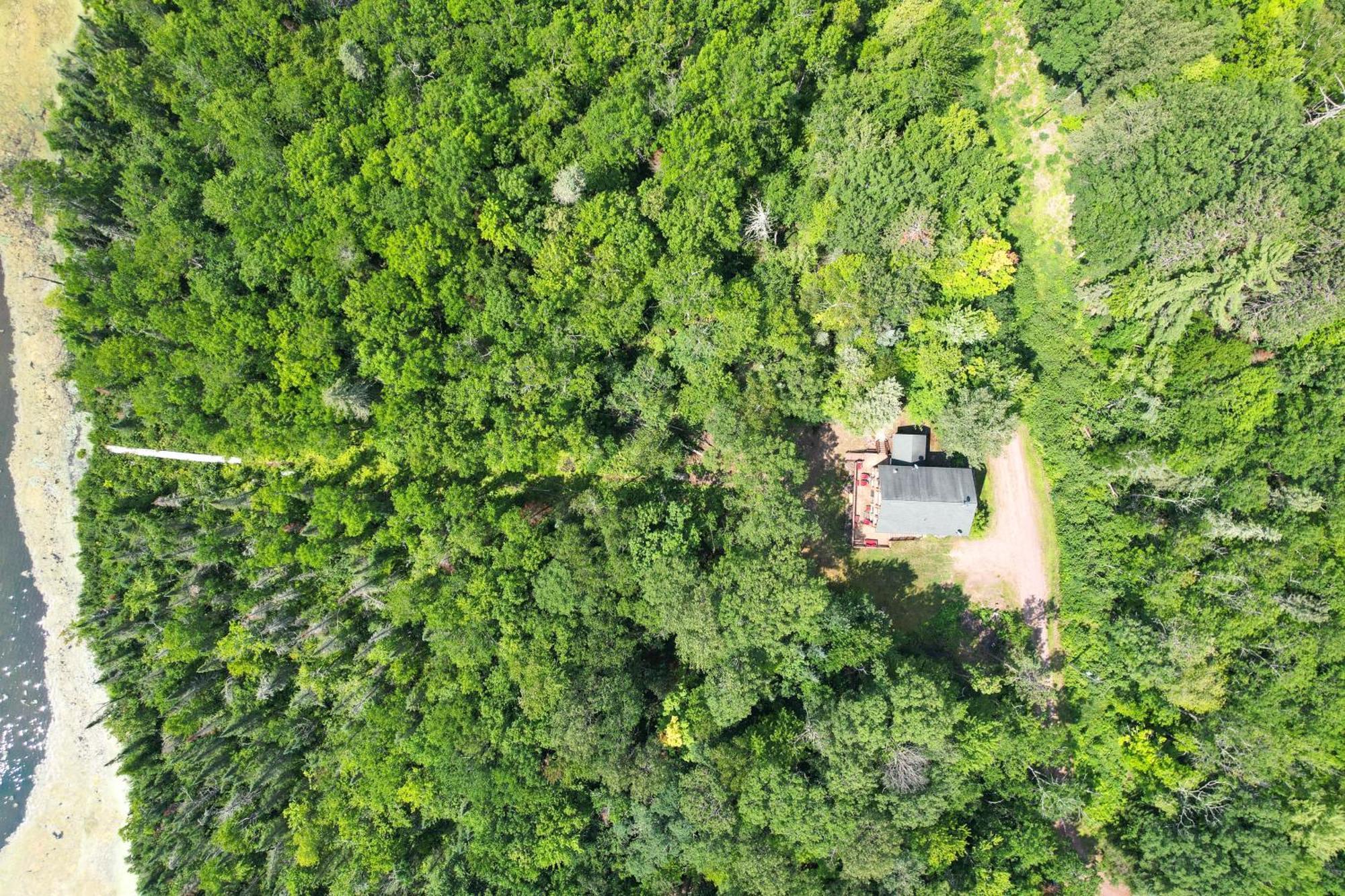 Scenic Hayward Lake View Retreat With Fire Pit Esterno foto