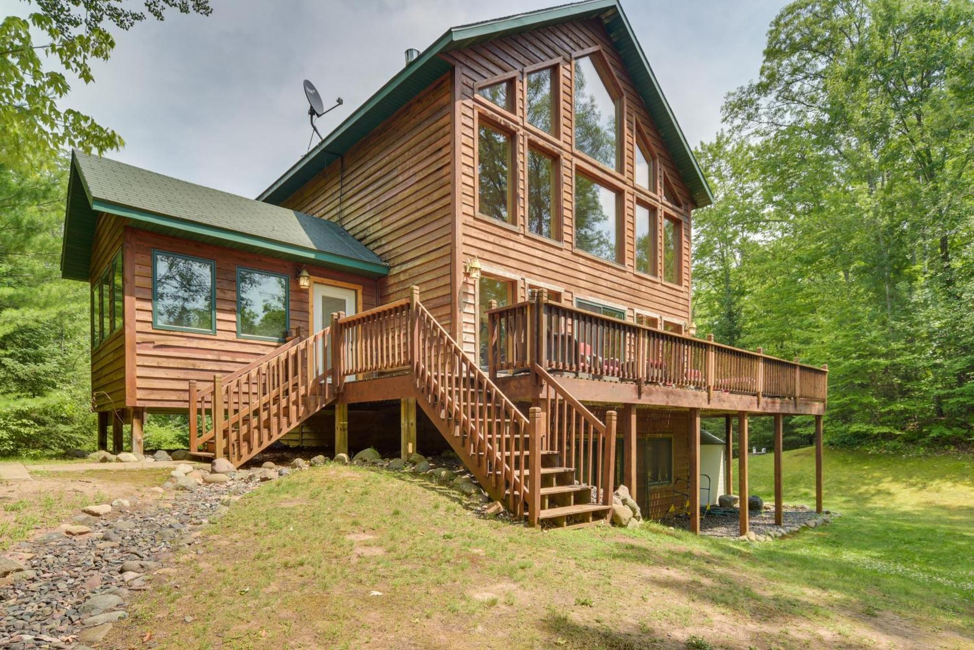 Scenic Hayward Lake View Retreat With Fire Pit Esterno foto