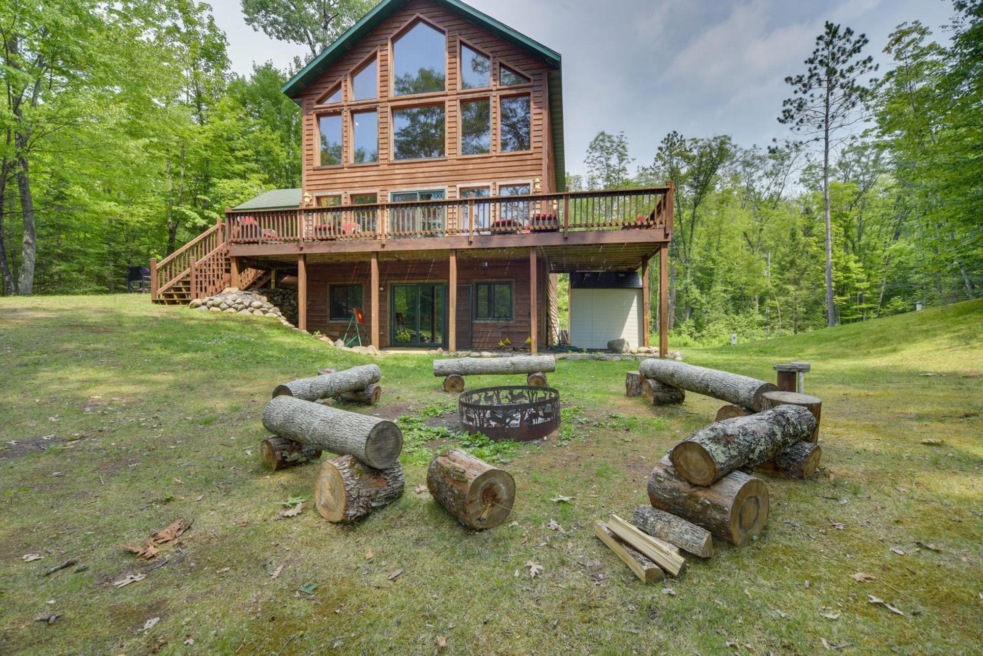 Scenic Hayward Lake View Retreat With Fire Pit Esterno foto